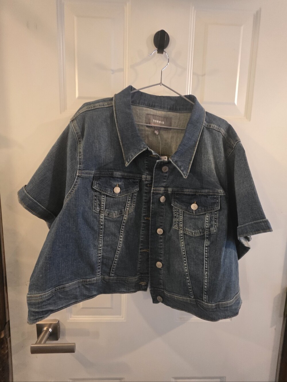 Torrid Short-Sleeve Jean Jacket in Medium Blue